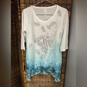 Artisans- Womens Multi-Colored shirt, Size: Small, Leaves, Lace,‎ and sequins.